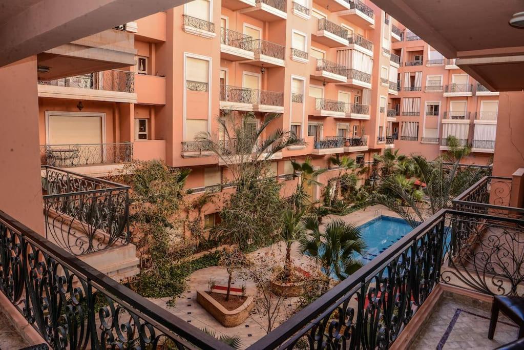 Beautiful, Great Equipped 122 M Holiday Apartment Near Majorelle Garden And Gueliz With Pool Views And A Large Balcony And Terrace Marrakesh Eksteriør bilde