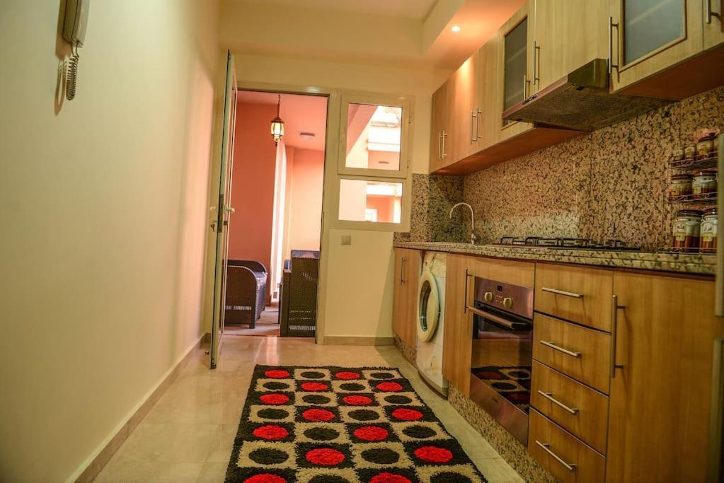 Beautiful, Great Equipped 122 M Holiday Apartment Near Majorelle Garden And Gueliz With Pool Views And A Large Balcony And Terrace Marrakesh Eksteriør bilde