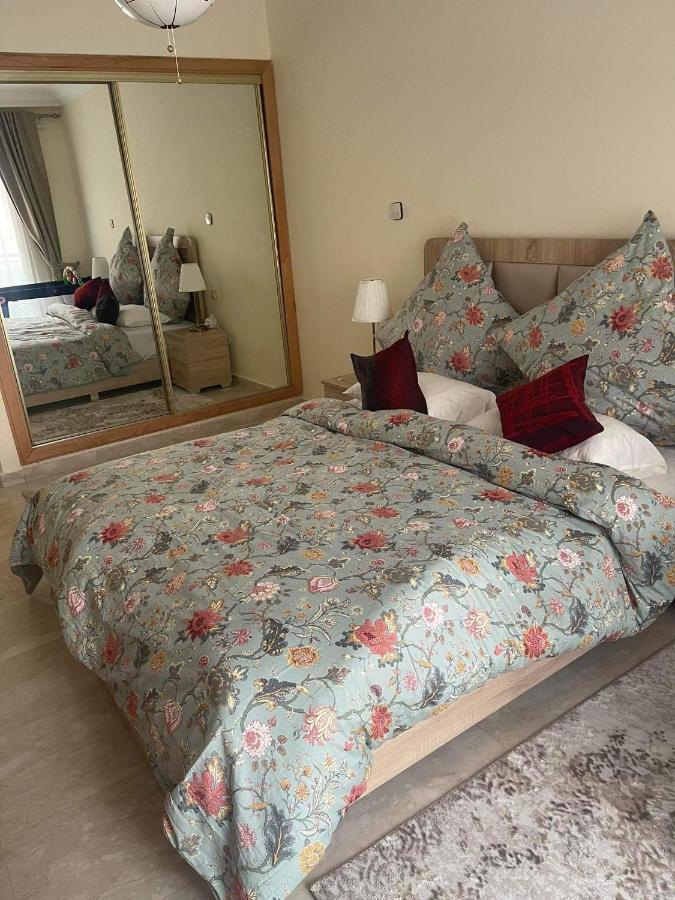Beautiful, Great Equipped 122 M Holiday Apartment Near Majorelle Garden And Gueliz With Pool Views And A Large Balcony And Terrace Marrakesh Eksteriør bilde