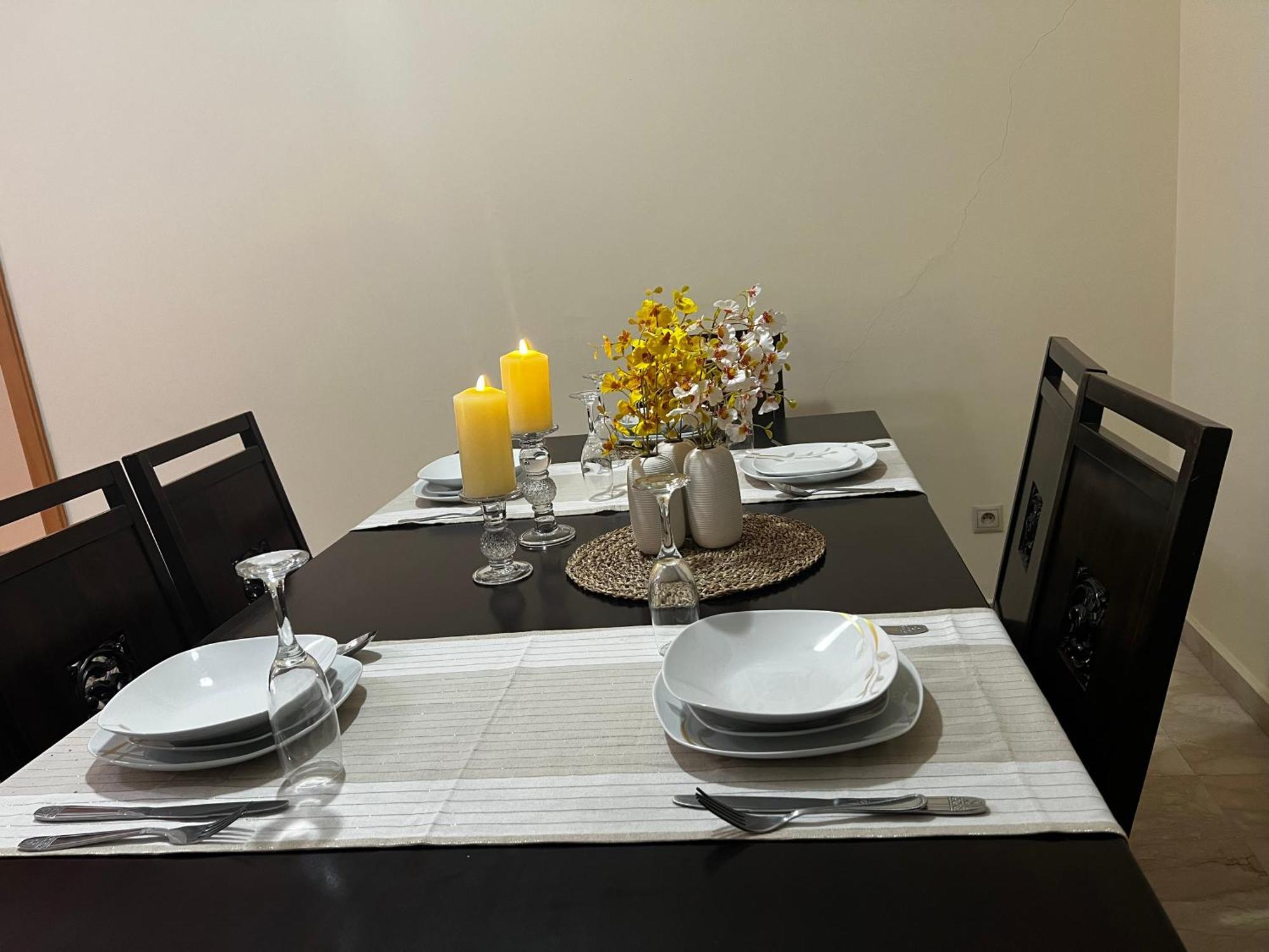 Beautiful, Great Equipped 122 M Holiday Apartment Near Majorelle Garden And Gueliz With Pool Views And A Large Balcony And Terrace Marrakesh Eksteriør bilde