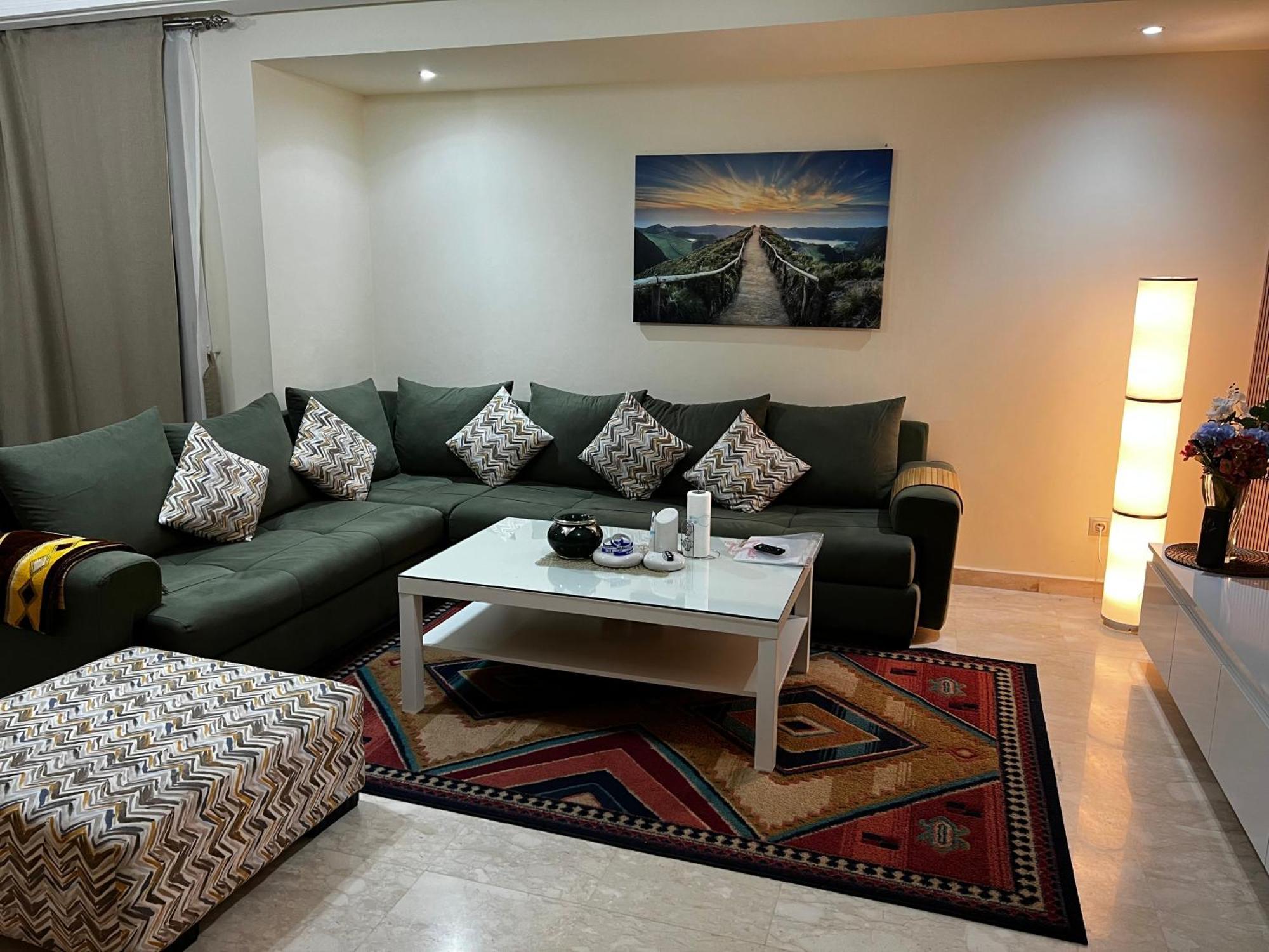 Beautiful, Great Equipped 122 M Holiday Apartment Near Majorelle Garden And Gueliz With Pool Views And A Large Balcony And Terrace Marrakesh Eksteriør bilde